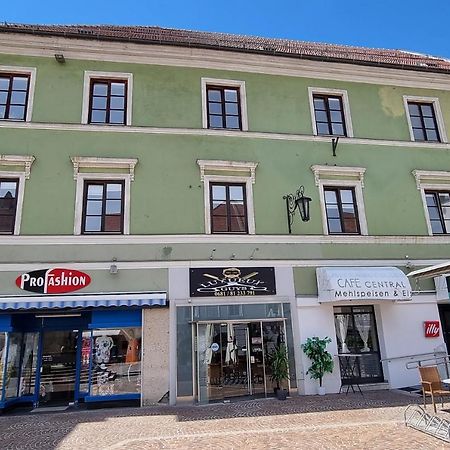 Altstadtjuwel Mit Sauna Sankt Veit an der Glan Bagian luar foto